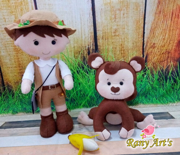 macaquinho com banana em feltro