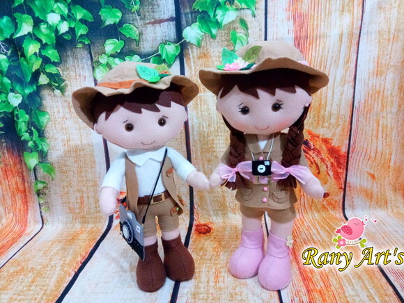 Menino e menina Safari Casal de bonecos safari