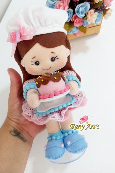 Mini Confeiteira Em Feltro 20cm