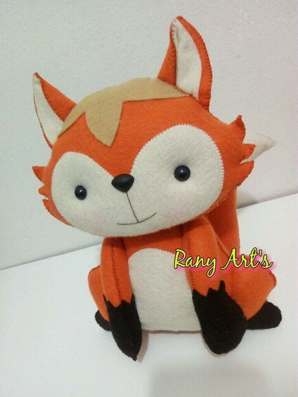 Raposinha em Feltro com 25cm
