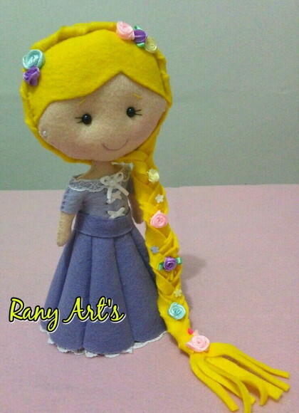 Rapunzel com 20cm
