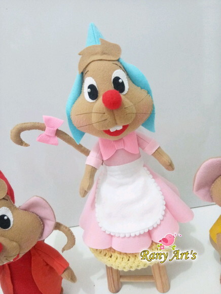 Ratinhos da Cinderella com 25cm Altura