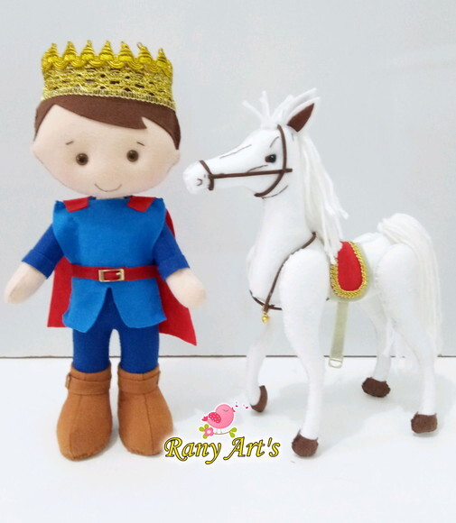 Rei Arthur 32cm com Cavalo de 30cm