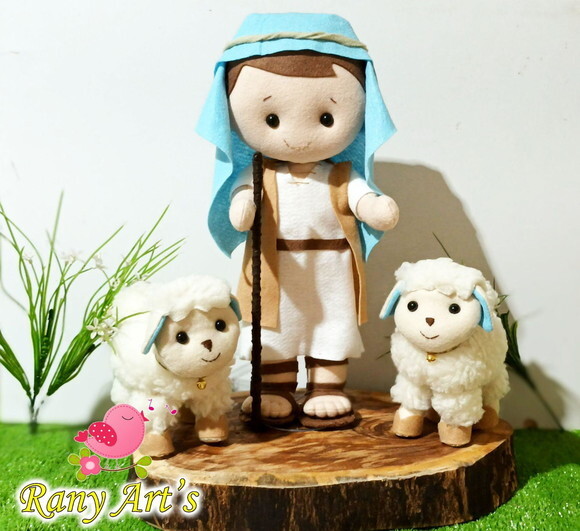 Rei Davi e Ovelhas Boneco de 30cm