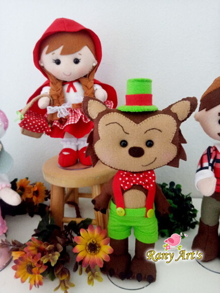 Turma Chapeuzinho vermelho com bonecos de aprox. 20cm