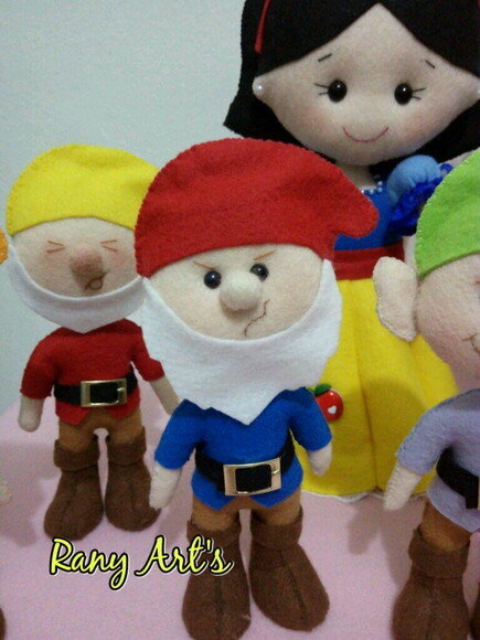 Branca de Neve + Principe + os 7 Anões