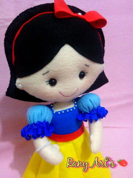 Branca de Neve 30cm -fica em Pé Sozinha
