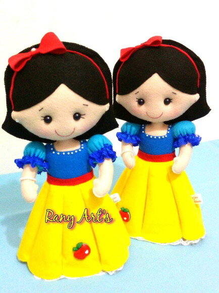 Branca de Neve 30cm -fica em Pé Sozinha