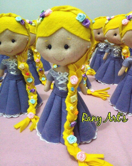 Centrinho de Mesa Rapunzel, com 20cm