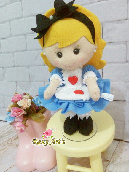 Centro de Mesa Alice 25cm - Kit com 10 Bonecas
