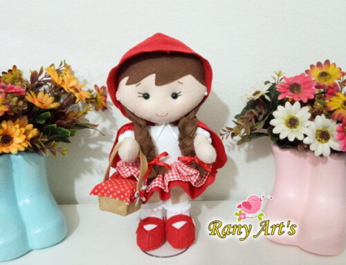 Chapeuzinho vermelho com 25cm altura