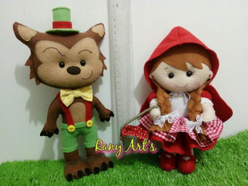 Chapeuzinho Vermelho e Lobo de 20cm