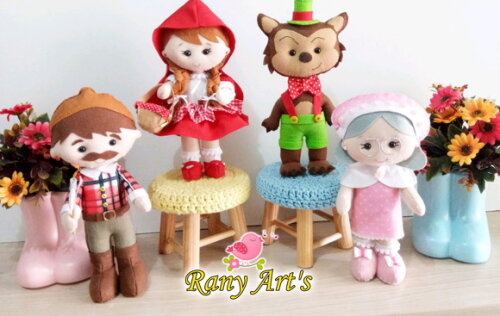 Chapeuzinho Vermelho Turma com 4 Personagens de 30cm