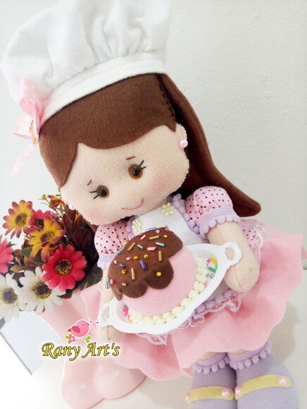 Confeiteira em feltro 30cm