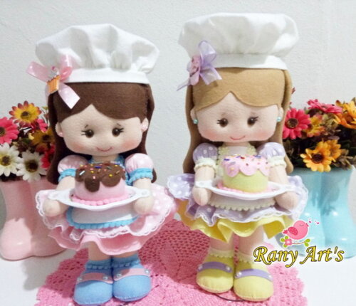 Confeiteira em feltro 30cm