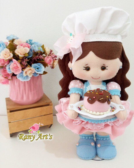 Confeiteira em feltro 30cm