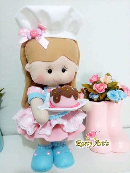 Confeiteira em feltro 30cm