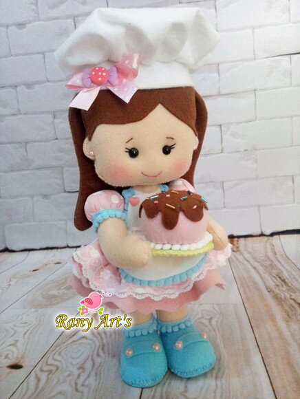 Confeiteira em feltro 30cm