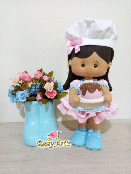 Confeiteira em feltro 30cm