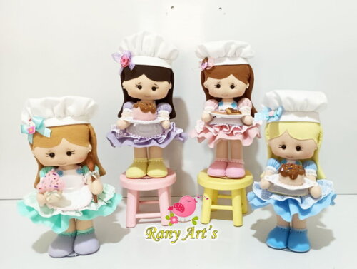 Confeiteira em Feltro 30cm