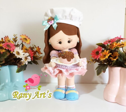 Confeiteira em Feltro 30cm