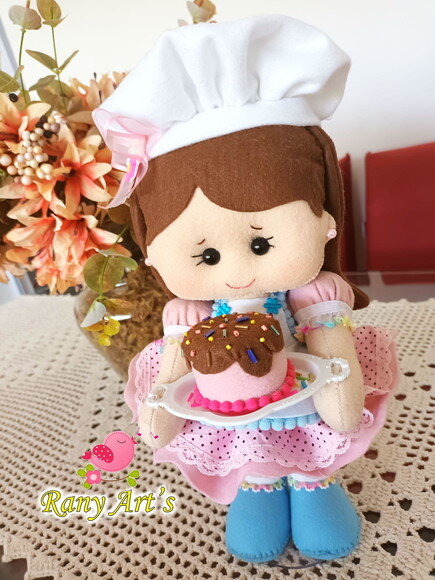 Confeiteira em Feltro 30cm Boneca