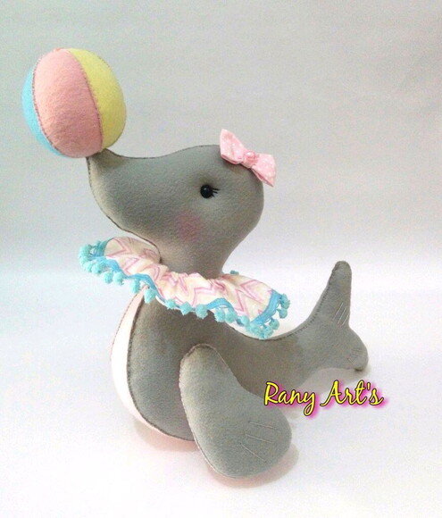 foca malabarista circo rosa