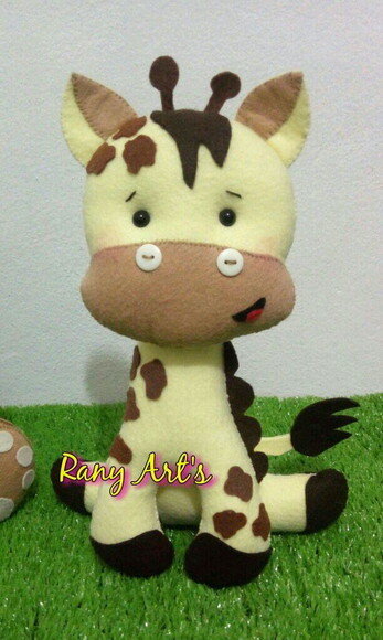 Girafa em Feltro - 25cm