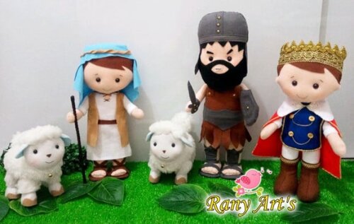 Kit Rei Davi Bonecos de 30cm e Golias de 40cm
