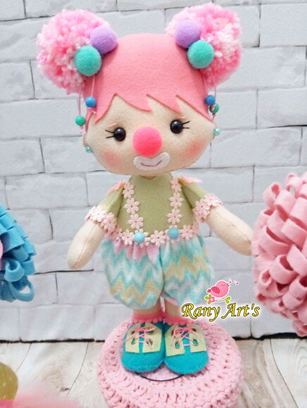 Palhacinha Circo Rosa com 30cm