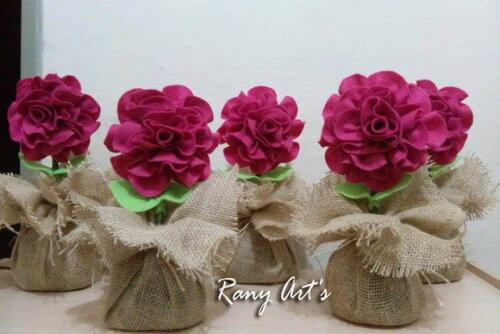 Pesinhos de Porta " Rosas de Feltro"