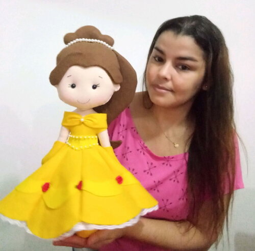 Princesa Bela com 45cm