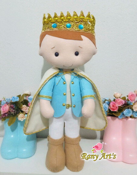 Principe em feltro 35cm