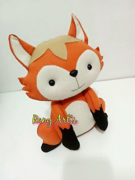 Raposinha em Feltro com 25cm