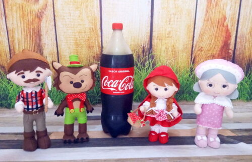 Turma Chapeuzinho Vermelho com Bonecos de Aprox. 20cm