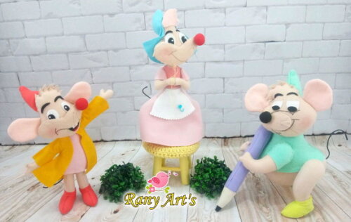 turma Cinderella com 35cm e ratinhos de 25cm