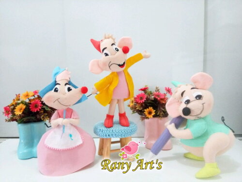 Turma Cinderella com 40cm e ratinhos de 30cm