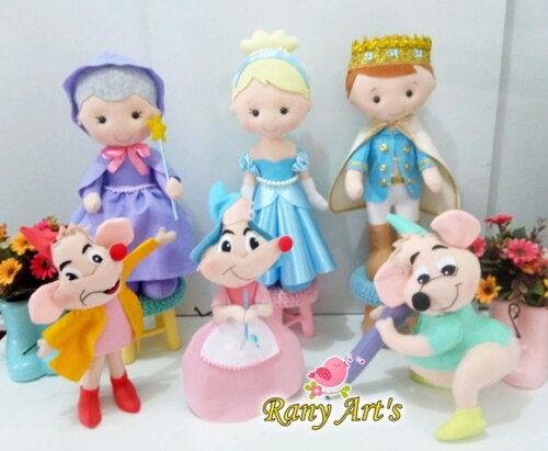 Turma Cinderella com 40cm e ratinhos de 30cm