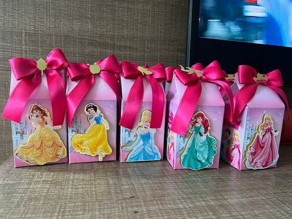 Arquivo Digital - Caixa Milk Princesas