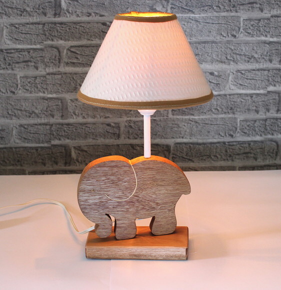 Abajur Infantil Safari, Elefante em Cedrinho