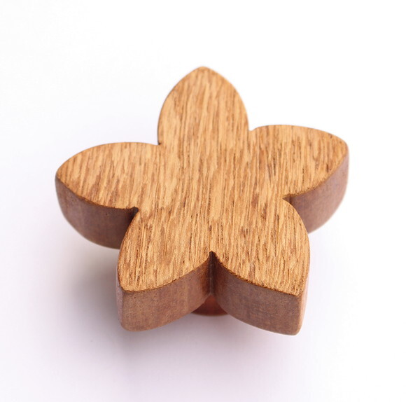 Puxador Flor, Kit com 6 Unidades Madeira Cedrinho