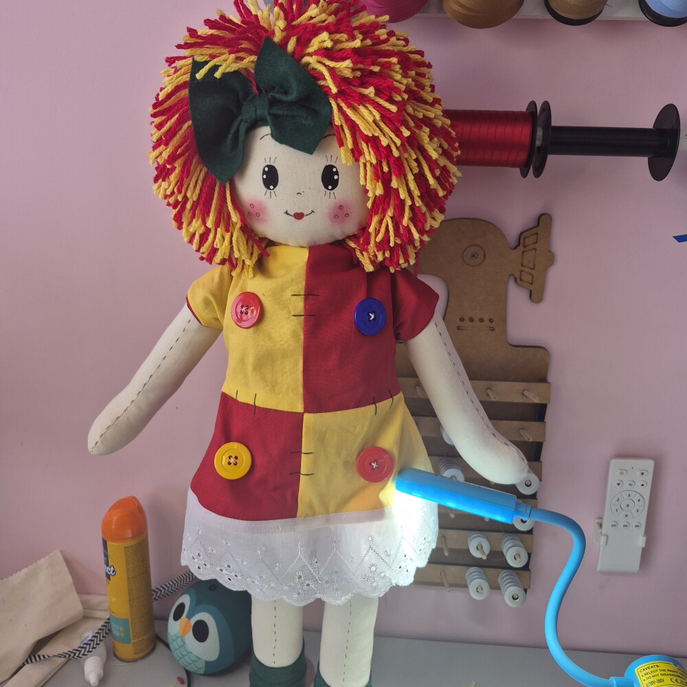 Boneca de Pano Emília