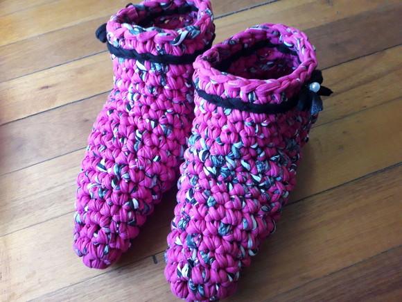Pantufas de crochê adulto rosa