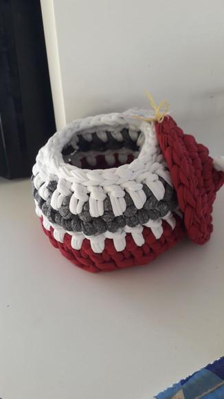 Mini Cachêpos De Crochê Com Tampa