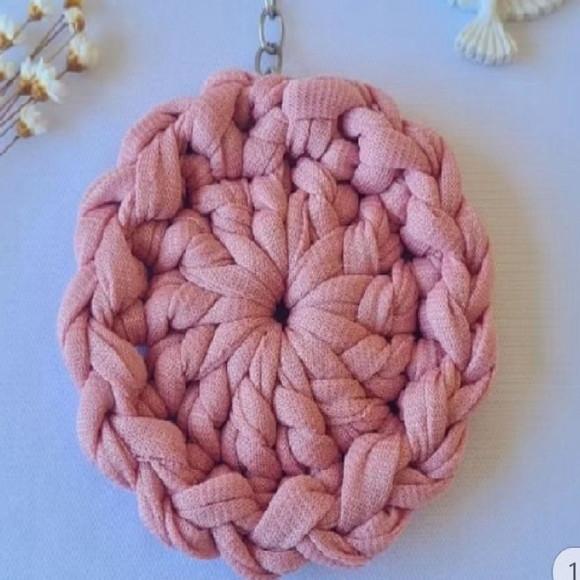 Kit com 10 Unidades Chaveiros de Mandala de Crochê