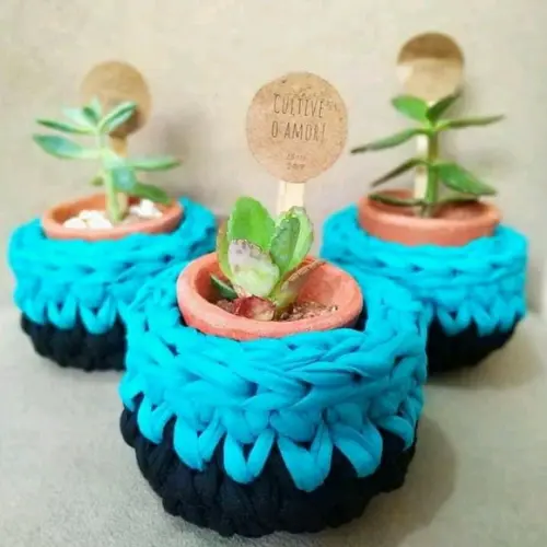 Mini cachêpos de crochê