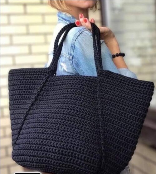 Bolsa de crochê preta