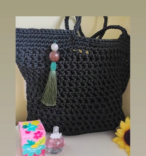 Bolsa de crochê preta