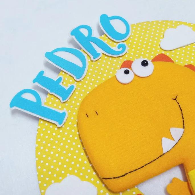 Guirlanda Porta Maternidade Dinossauros de Feltro - Pedro