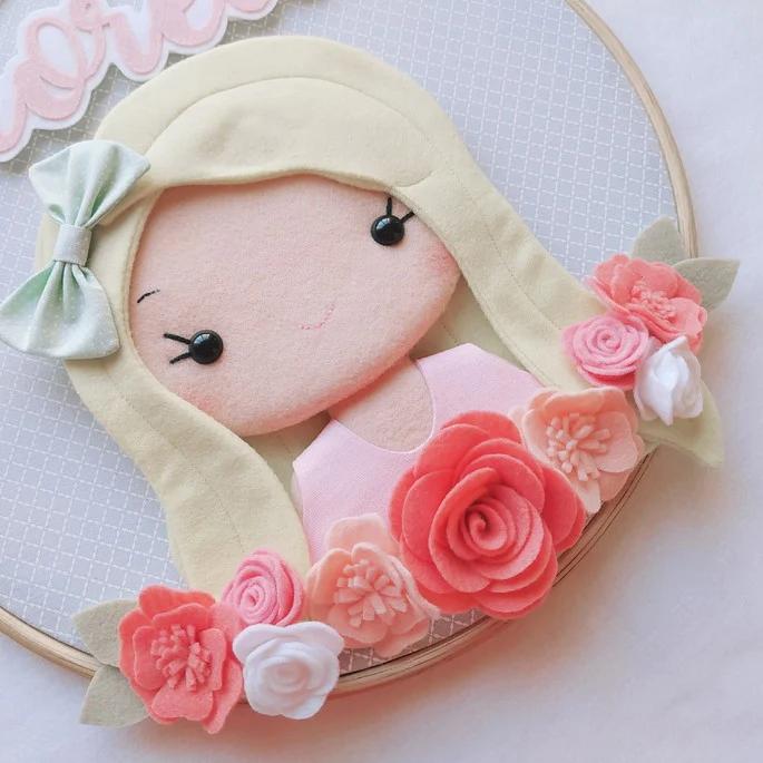 Quadro Bastidor Enfeite de Porta de Maternidade - Fiorella